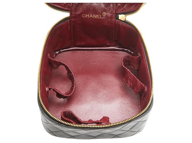 Chanel Matelasse Vanity Bag Black Lambskin - view 4
