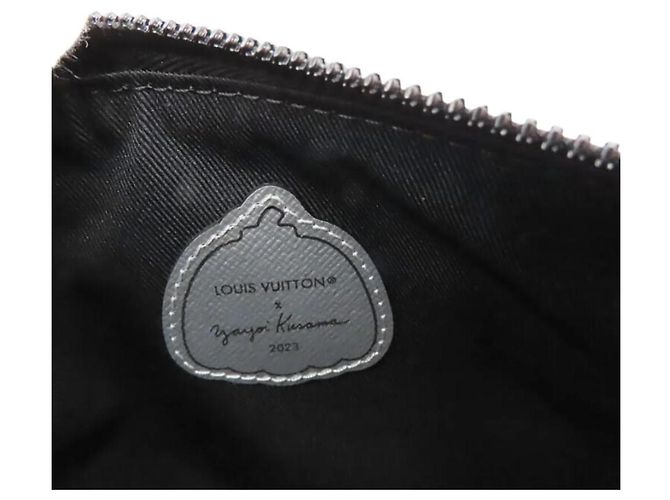 Sac à main Louis Vuitton Keepall Bandouliere 25 Noir - vue 7