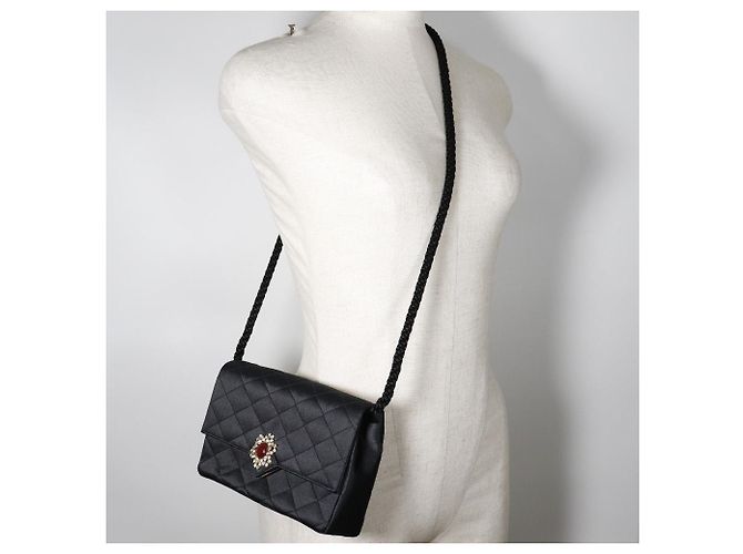 Borsa a spalla in satin matelassé con strass di Chanel Nero - vista 8