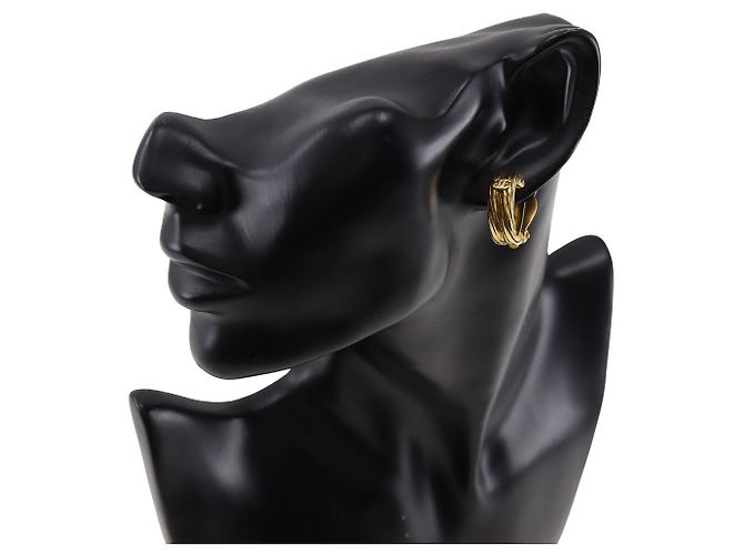 Chanel Coco Mark Earrings Earrings Golden - view 2