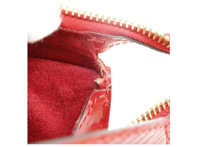 Borsa a spalla Saint-Jacques in pelle Epi Louis Vuitton M52277 Rosso - vista 14