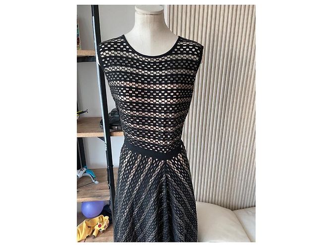 Escada Kleid mit 3/4 Ärmeln Schwarz und Beige Polyamid - Ansicht 4