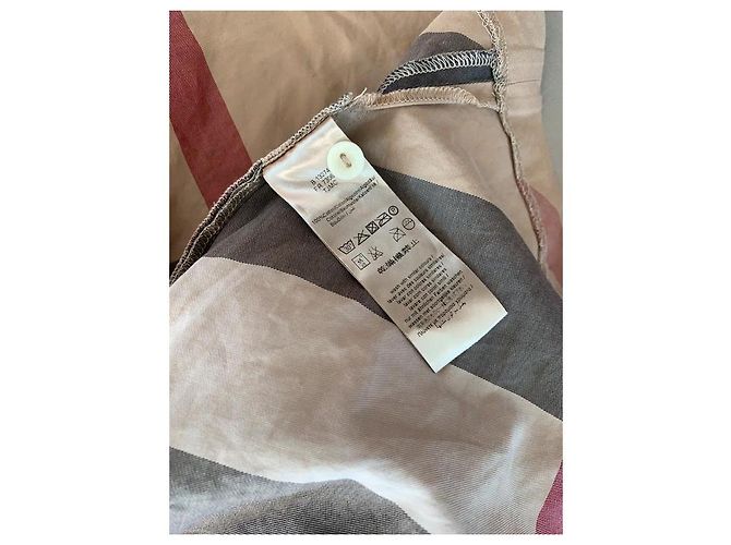 Saia Burberry Menina Preto Branco Vermelho Bege Algodão - vista 2