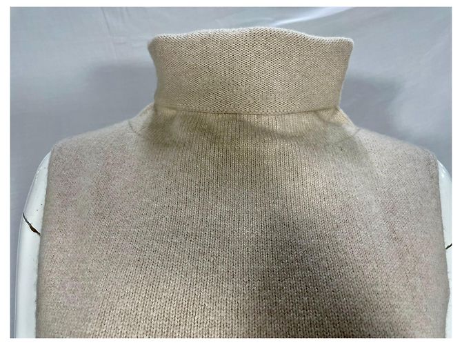 El suéter sin mangas de cachemira beige con cuello alto de The Row - vista 9