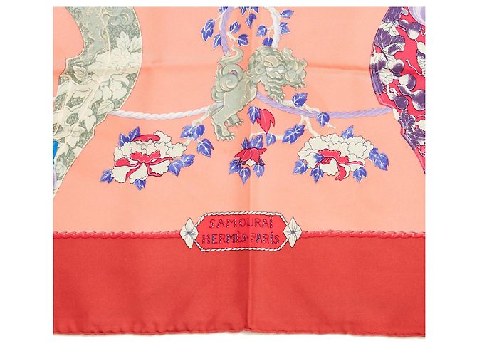 Hermès 1991 Foulard Quadrato 90 Samurai Corallo Rosso in Seta Hermes Multicolore - vista 3