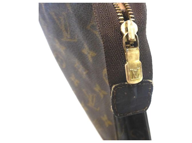 Louis Vuitton Pochette 26 Monogram - 833 Marrone - vista 17