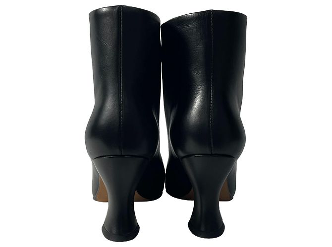 Botas de Tobillo Cloud de Bottega Veneta en Cuero de Ternera Negro - vista 3