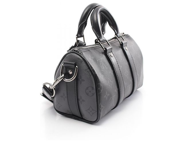 Sac à main Louis Vuitton Keepall Bandouliere 25 M46271 Gris - vue 2