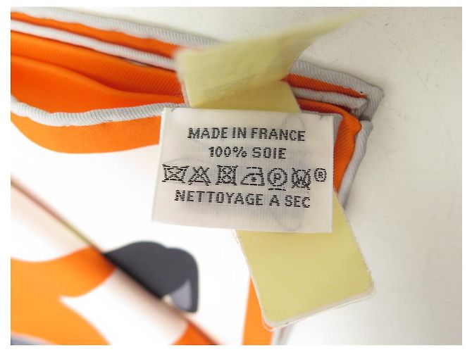 Hermès NUEVO BUFANDA HERMES HOMENAJE A GENE KELLY CUADRADO 70 CM EN SEDA NARANJA - vista 13