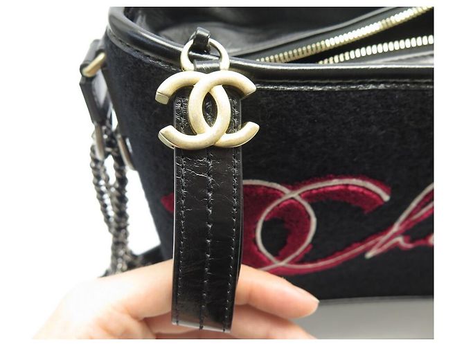 NUOVA BORSA A MANO CHANEL GABRIELLE PARIGI HAMBURGO FELTRO E PELLE Nero - vista 15
