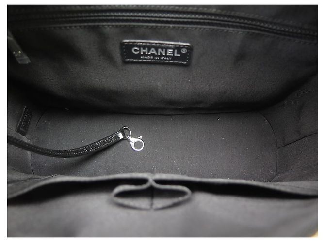 NUOVA BORSA A MANO CHANEL GABRIELLE PARIGI HAMBURGO FELTRO E PELLE Nero - vista 9