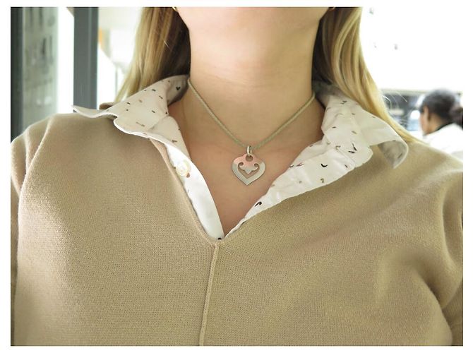 Collana Pendente O.J. Perrin Cuore Leggende MM Oro 18K 7g Corda Cartier - vista 10