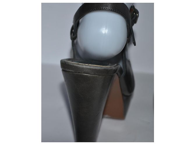 Décolleté Marni in pelle kaki Cachi - vista 5