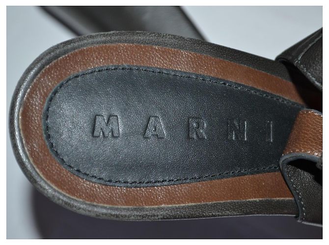 Décolleté Marni in pelle kaki Cachi - vista 8