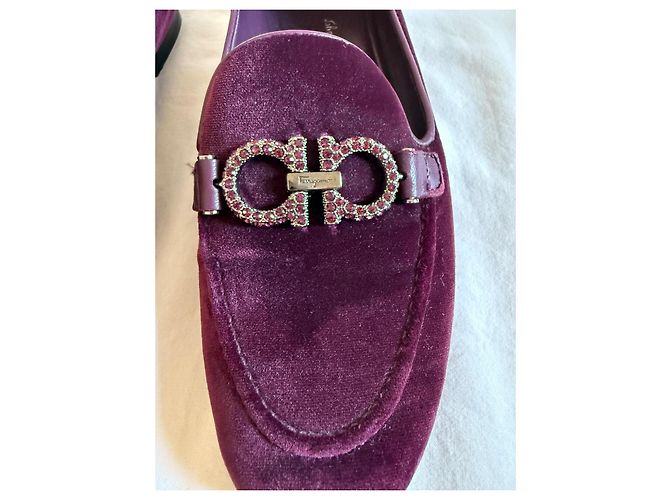 Scarpe basse Salvatore Ferragamo in velluto viola scuro - vista 5