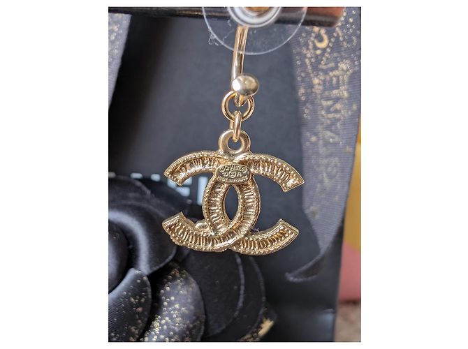 Chanel Orecchini CoCoMark in cristallo GHW tono giallo 10A con scatola D'oro - vista 9