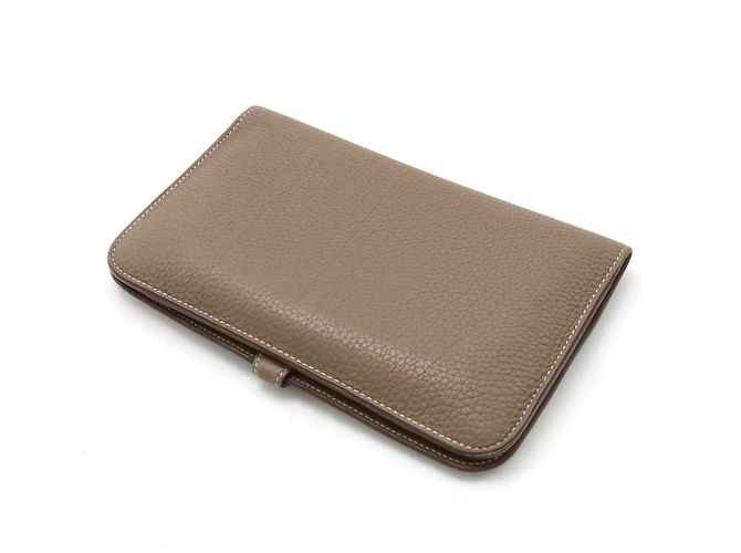 Hermès Portafoglio bifold in pelle Hermes Dogon Duo GM Grigio - vista 2