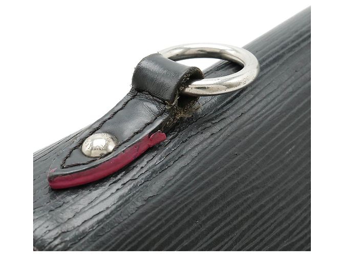 Louis Vuitton Epi Cluny BB Shoulder Bag M54167 Black - view 5