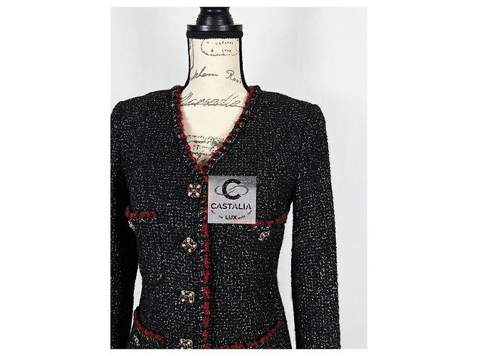 Chanel Nuevo Chaqueta de Tweed Negro con Botones Legendarios de Joyas - vista 10