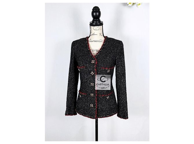 Chanel Nuevo Chaqueta de Tweed Negro con Botones Legendarios de Joyas - vista 5