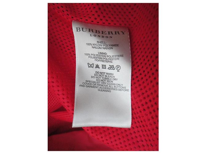 Gabardina Burberry Roja de Nylon - vista 5