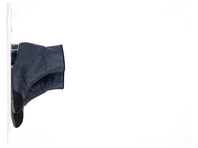 Timeless Botas de tornozelo de salto baixo com bico captoe em glitter azul marinho com logo CC da Chanel - vista 10