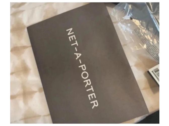 Schwarzer Givenchy Damenpullover Größe M - nie getragen mit Etiketten + Rechnung + Verpackung - Ansicht 5
