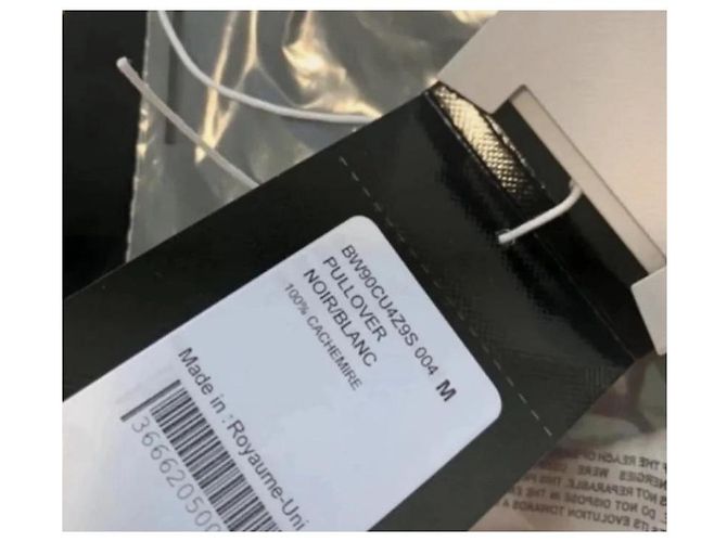 Schwarzer Givenchy Damenpullover Größe M - nie getragen mit Etiketten + Rechnung + Verpackung - Ansicht 6