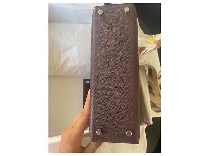 Borsa a mano Hermès Lock 21 in Pelle Rosso Scuro Bordò - vista 4