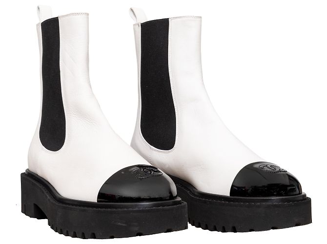 Botines de charol Chanel Blanco - vista 3