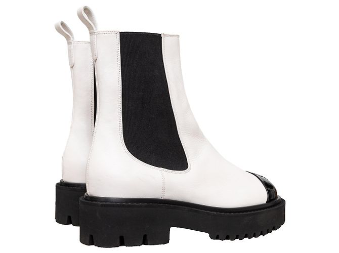 Botines de charol Chanel Blanco - vista 5