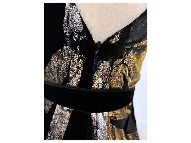 Abito da sera Gucci in velluto nero con effetto oro e argento - vista 7