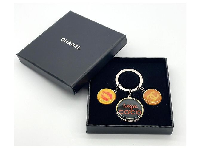 Coco Crush Portachiavi in argento Chanel Coco Mark Novelty Rouge Multicolore - vista 3