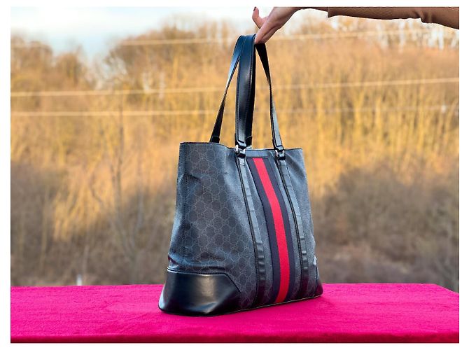 Borsa Tote Gucci GG Supreme in pelle nera Nero Rosso Grigio - vista 4