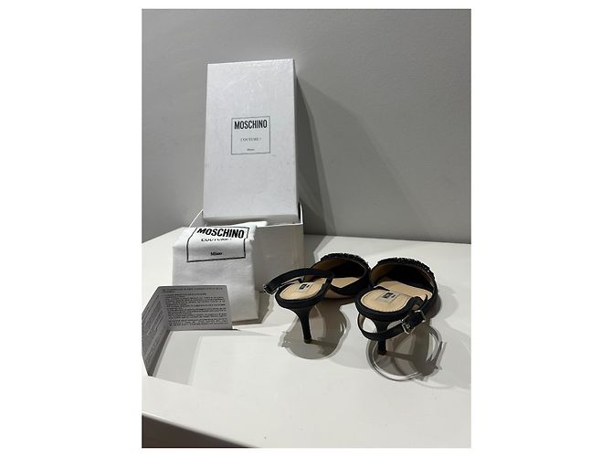 Moschino Mules aus schwarzer Seide mit 6 cm Absatz - Ansicht 3