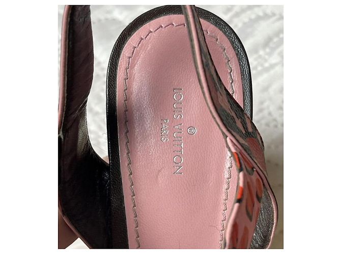 Sandali con zeppa Louis Vuitton in pelle rosa - vista 4