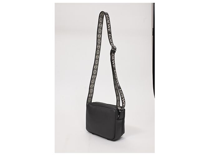 Sac messager militaire Loewe XS en cuir noir - vue 11