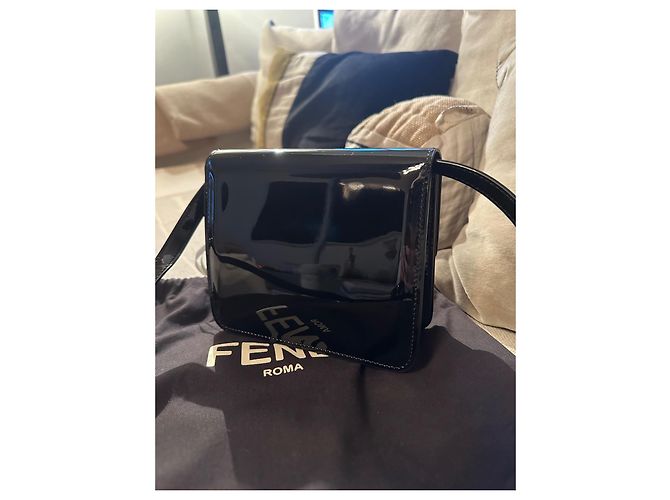 Fendi Caligraphy Tasche schwarzes Lackleder - Ansicht 15