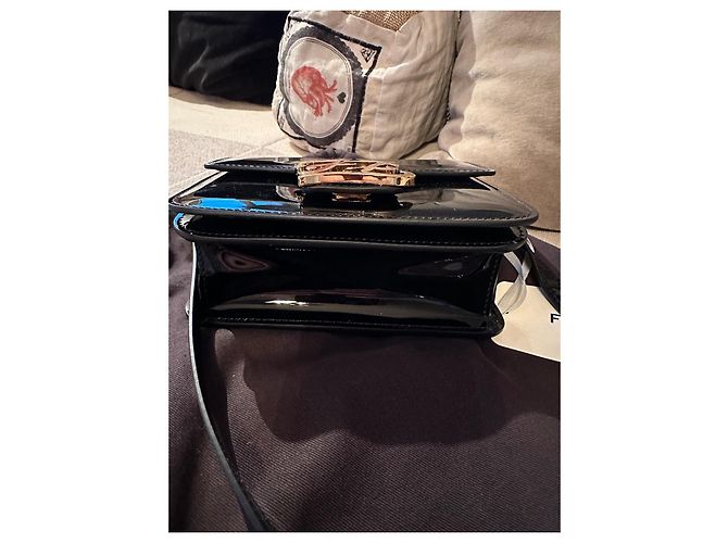 Fendi Caligraphy Tasche schwarzes Lackleder - Ansicht 16