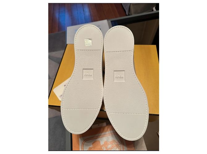 Baskets Fendi blanches en cuir - vue 7