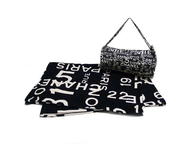 Set di grande coperta e borsa Chanel by Sea Nero Bianco Crudo - vista 2
