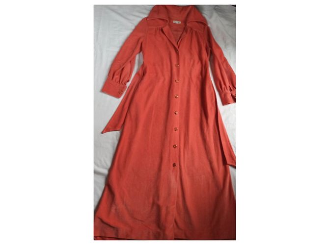 Christian Dior Kleid aus Korallenrosa Samt - Ansicht 2