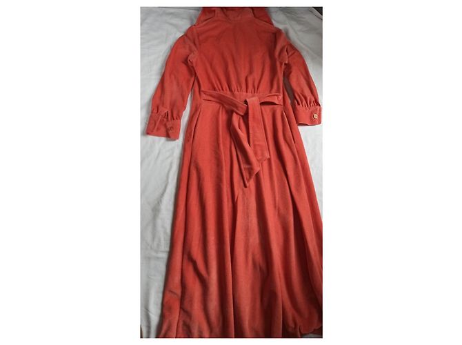 Christian Dior Kleid aus Korallenrosa Samt - Ansicht 3