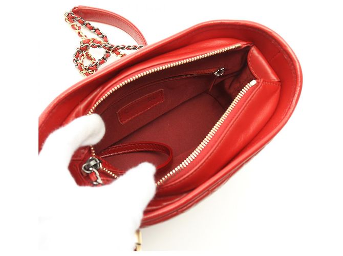 Chanel Gabrielle Small Hobo Bag Red Leather - view 3