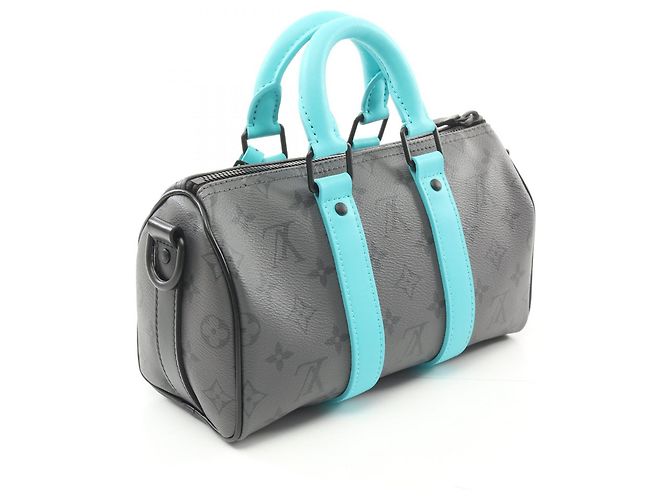 Sac à main Louis Vuitton Keepall Bandoulière 25 M11645 Gris - vue 2
