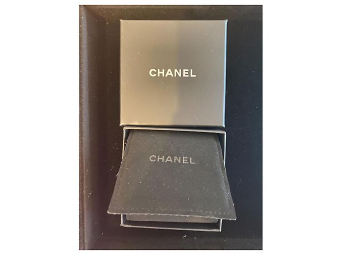 Orecchini Chanel CC Argentati Metallo Argento - vista 3