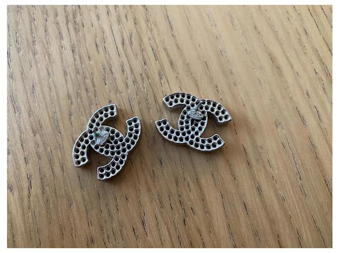 Orecchini Chanel CC Argentati Metallo Argento - vista 8