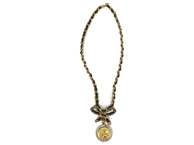 Gucci Collar Medallón Chanel de oro con strass Dorado - vista 2