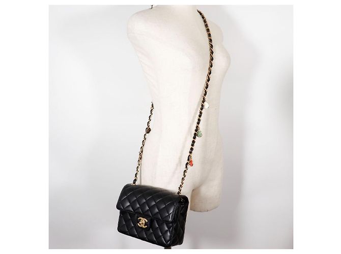 Chanel Matelasse Shoulder Bag Black - view 9