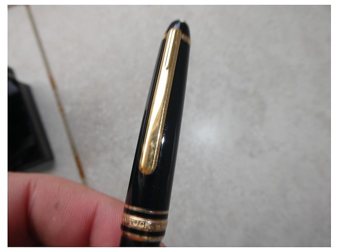 Montblanc Kugelschreiber mit seiner Box Schwarz - Ansicht 3